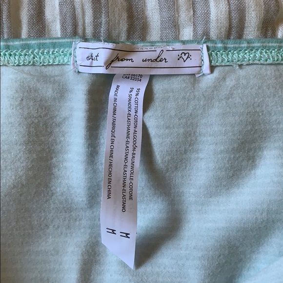 New Out from under Halter Crop Top - Picture 4 of 4